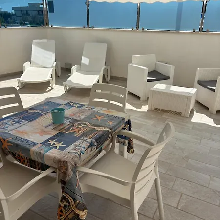 Hellen House Monopoli