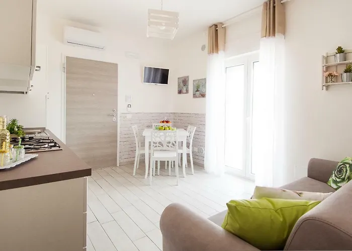 Hellen House Monopoli