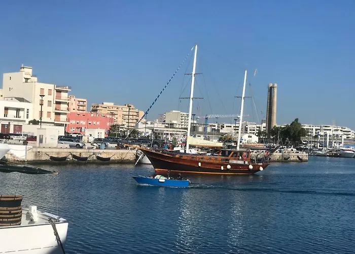 Hellen House Monopoli